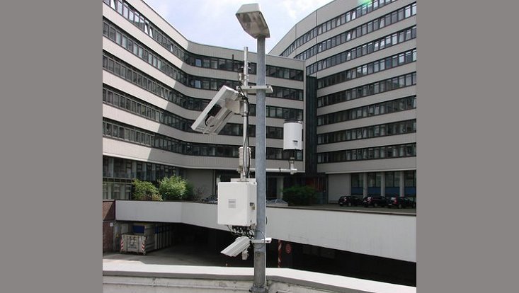 Wetterstation Neustadt (Innenhof Wirtschaftsbehörde)