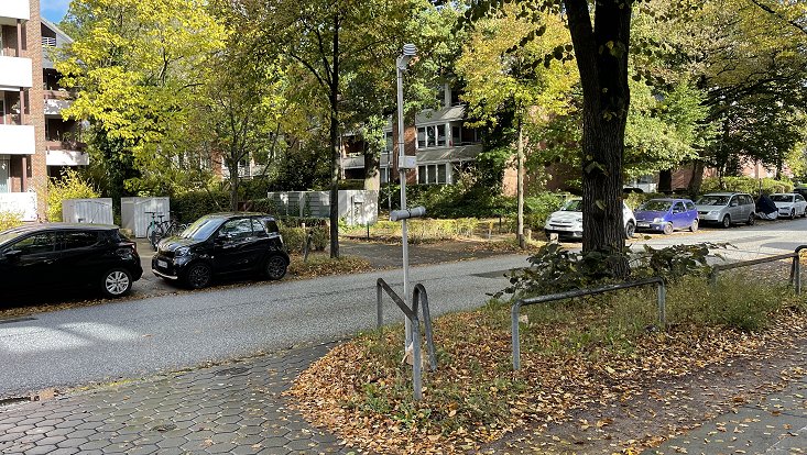 APOLLO27 Walddörferstraße Wetterstation an einer Straße